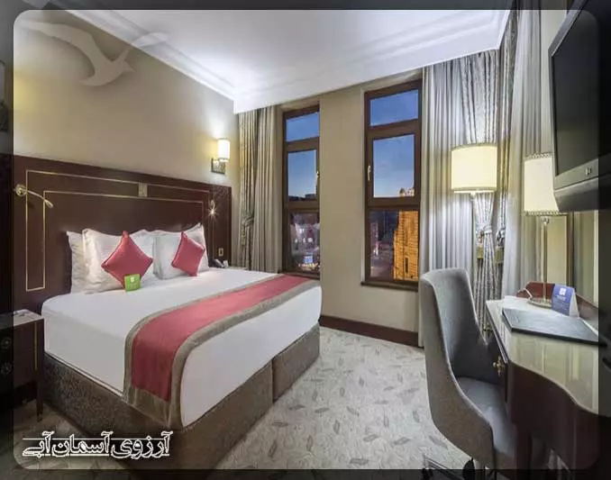 Crowne Plaza Old City